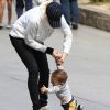 Gwen Stefani passe la journée au zoo avec ses fils Zuma et Apollo à Los Angeles, le 20 février 2015  