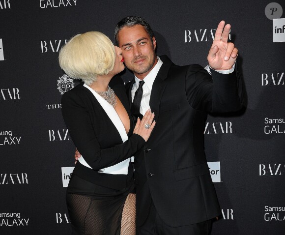 Lady Gaga et Taylor Kinney assistent à l'événement de Harper's BAZAAR en l'honneur des icônes de Carine Roitfeld à New York le 5 septembre 2014  