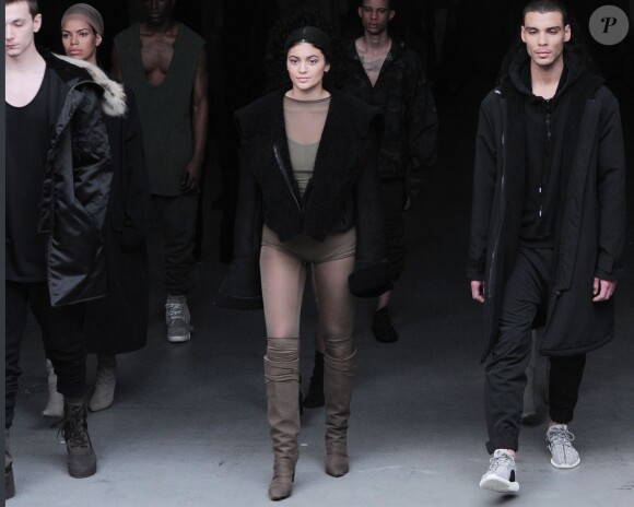 Kylie Jenner lors de la présentation de la collection YEEZY SEASON 1 (Kanye West x adidas Originals) à New York. Le 12 février 2015.