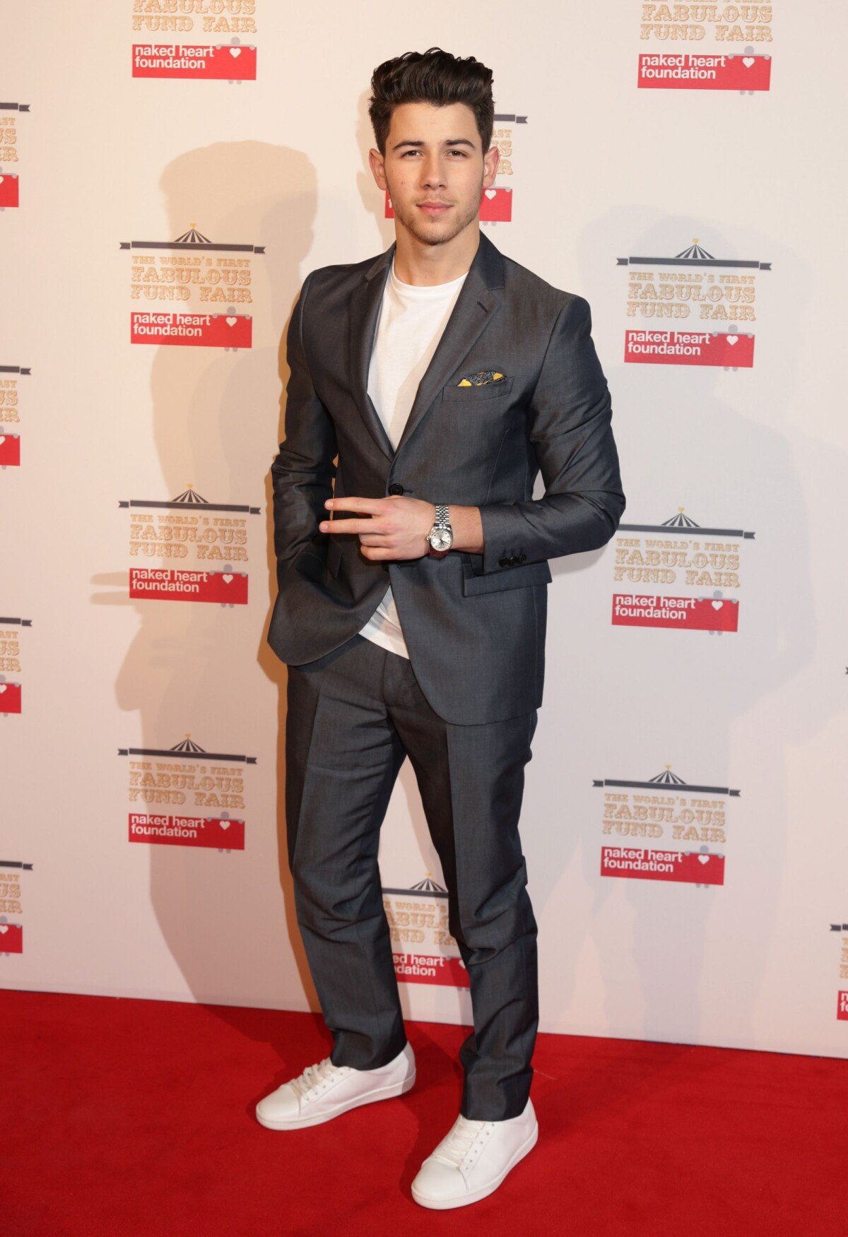 Photo : Nick Jonas - Soirée en faveur de la Fondation Naked Heart de  Natalia Vodianova au Roundhouse à Londres, le 24 février 2015. - Purepeople