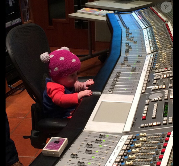 Kelly Clarkson a ajouté une photo de sa fille River Rose à son compte Instagram le 12 janvier 2015