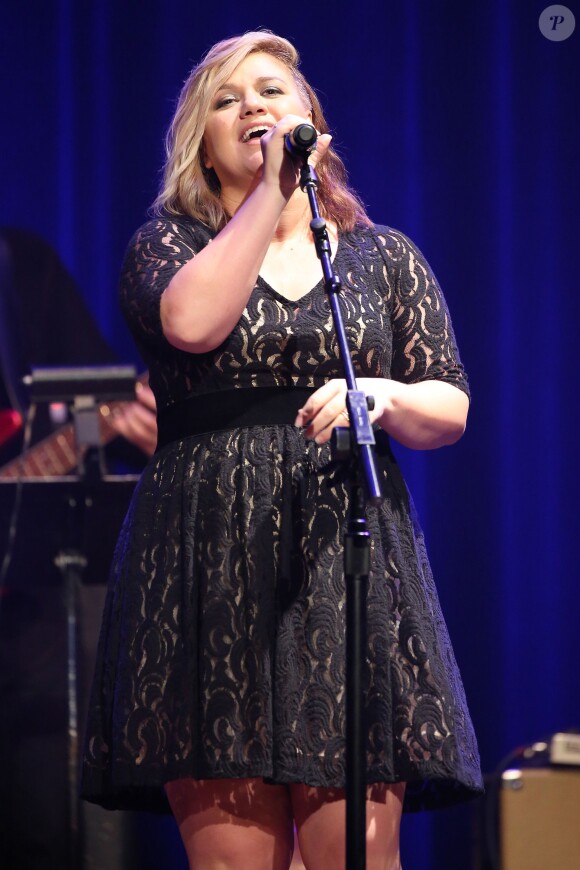 Kelly Clarkson lors des 8ème Academy of Country Music Honors à Nashville le 9 septembre 2014 