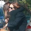 Exclusif - Premières photos de Julia Roberts depuis le décès de sa mère, à Los Angeles, le 19 février 2015. Âgée de 80 ans, Betty Lou, souffrait d'un cancer du poumon. Elle est décédée le jeudi 19 février au matin. Entourée de sa famille et de ses amis, l'actrice s'est rendue dans la maison de sa mère quelques heures après la mort de cette dernière