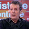 Le présentateur Jean-Luc Reichmann évoque son accident de moto survenu lorsqu'il avait 24 ans.  Toute une histoire  sur France 2, le lundi 2 mars 2015.