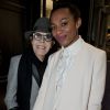 La chanteuse Dani et une amie assistent au vernissage de l'exposition "Karlywood" par la dessinatrice Tiffany Cooper dans la boutique Karl Lagerfeld, boulevard Saint-Germain. Paris, le 5 mars 2015.