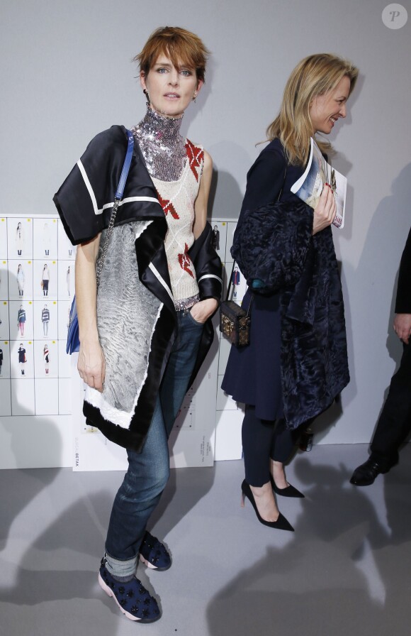 Le designer Raf Simons et Stella Tenant - Backstage au défilé de mode "Christian Dior", collection prêt-à-porter automne-hiver 2015/2016, à Paris. Le 6 mars 2015