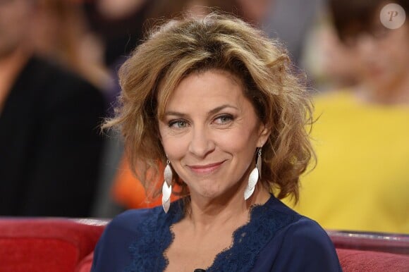 Corinne Touzet - Enregistrement de l'émission "Vivement Dimanche" à Paris le 4 Mars 2015. L'émission sera diffusée le 8 Mars.
