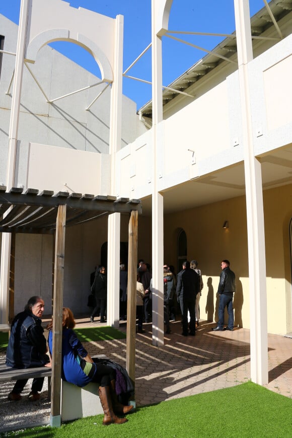 Exclusif - Une cérémonie religieuse en l'honneur de Pascal Brunner s'est tenue à l'Athanée de Nice, le 7 mars 2015, en présence de sa compagne Dominique, de son ex-femme, Valérie, et de leur fille Marine.