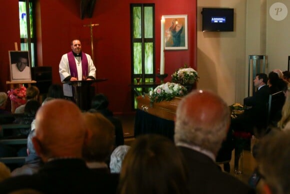 Exclusif - Une cérémonie religieuse en l'honneur de Pascal Brunner s'est tenue à l'Athanée de Nice, le 7 mars 2015, en présence de sa compagne Dominique, de son ex-femme, Valérie, et de leur fille Marine.