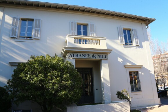Exclusif - Une cérémonie religieuse en l'honneur de Pascal Brunner s'est tenue à l'Athanée de Nice, le 7 mars 2015, en présence de sa compagne Dominique, de son ex-femme, Valérie, et de leur fille Marine.