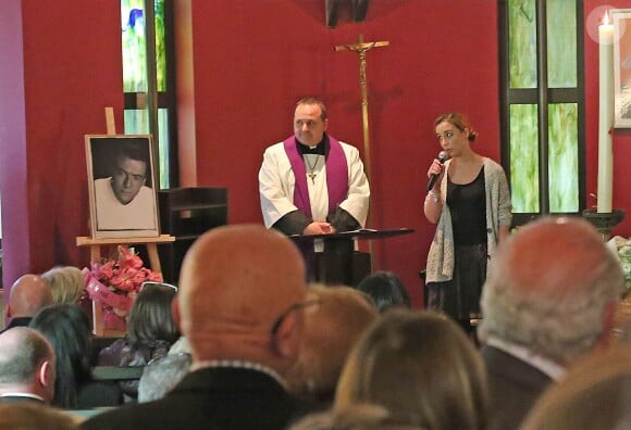 Exclusif - Une cérémonie religieuse en l'honneur de Pascal Brunner s'est tenue à l'Athanée de Nice, le 7 mars 2015, en présence de sa compagne Dominique, de son ex-femme, Valérie, et de leur fille Marine.