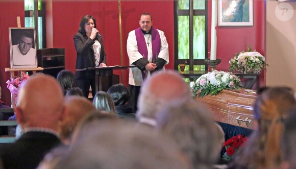 Exclusif - Une cérémonie religieuse en l'honneur de Pascal Brunner s'est tenue à l'Athanée de Nice, le 7 mars 2015, en présence de sa compagne Dominique, de son ex-femme, Valérie, et de leur fille Marine.