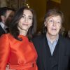 Paul McCartney et sa femme Nancy Shevell assistent au défilé Stella McCartney automne-hiver 2015-2016 à l'Opéra de Paris. Paris, le 9 mars 2015.