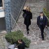 Michelle Hunziker et son époux Tomaso Trussardi quittent la clinique La Madonnina avec leur nouveau-né Celeste. À Milan, le 11 mars 2015.
