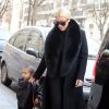 Kim Kardashian et sa fille North West quittent le Royal Monceau et se rendent à l'aéroport de Roissy-Charles-de-Gaulle. Le 12 mars 2015.
