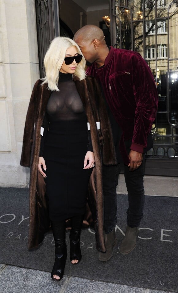 Kim Kardashian et Kanye West quittent le Royal Monceau à Paris, le 11 mars 2015.