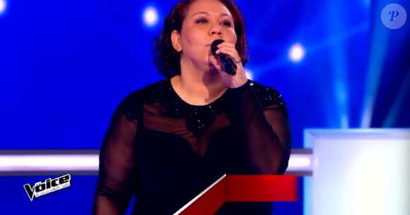 Battle entre Samira Brahmia et Aubin dans The Voice 4, sur TF1, le samedi 14 mars 2015