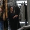 Exclusif - Angelina Jolie fait du shopping chez Saint Laurent à Beverly Hills, le 5 mars 2015.