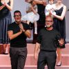 Stefano Gabbana et Domenico Dolce à l'issue du défilé Dolce & Gabbana automne-hiver 2015-2016 à Milan, le 1er mars 2015.