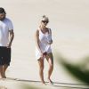 Pamela Anderson et son mari Rick Salomon passent une journée sur une plage à Hawaii Le 27 décembre 2014 