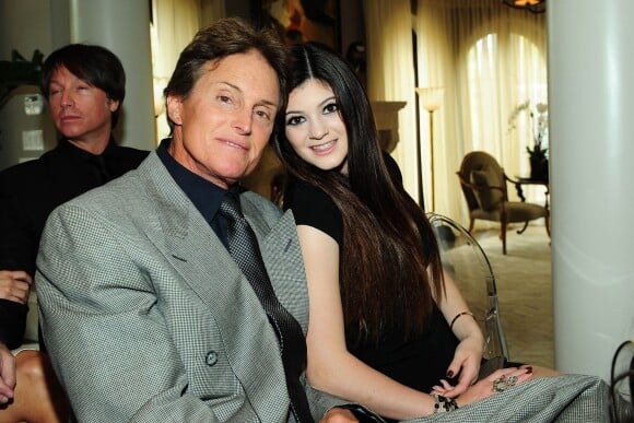 Bruce Jenner et Kendall Jenner à Los Angeles, le 19 mars 2011