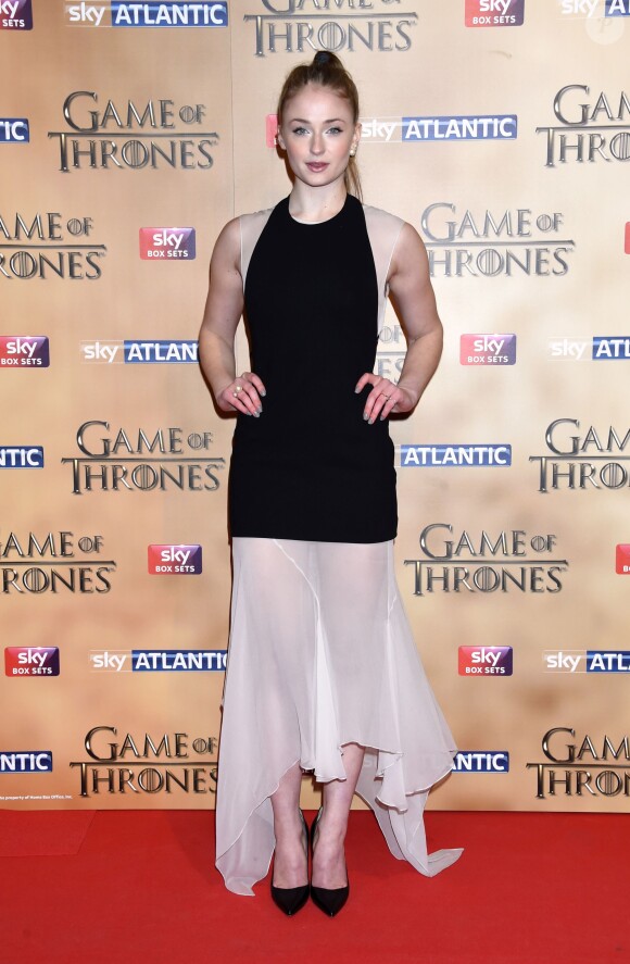 Sophie Turner à l'avant-première mondiale de la saison 5 de "Game of Thrones" organisée à Londres, le 18 mars 2015.