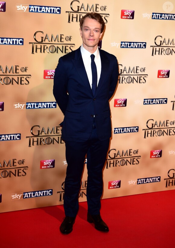 Alfie Allen à l'avant-première mondiale de la saison 5 de "Game of Thrones" organisée à Londres, le 18 mars 2015.