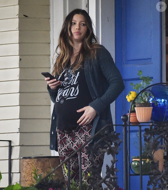 Exclusif - Jessica Biel enceinte sur le Tournage du film "The Devil And The Deep Blue Sea" à la Nouvelle-Orléans, les 22 et 23 février 2015.