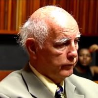 Bob Hewitt condamné : L'ex-tennisman de 75 ans coupable de viols sur mineures