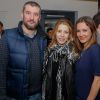 Exclusif - Tristane Banon, enceinte, avec son compagnon Pierre Ducrocq et Emmanuelle Boidron - Cocktail suite à la générale de la pièce "Revenir un jour (remix)" aux Feux de la rampe à Paris le 26 mars 2015.