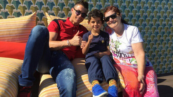 Cristiano Ronaldo : Vacances avec son fils et sa maman pour oublier Irina Shayk