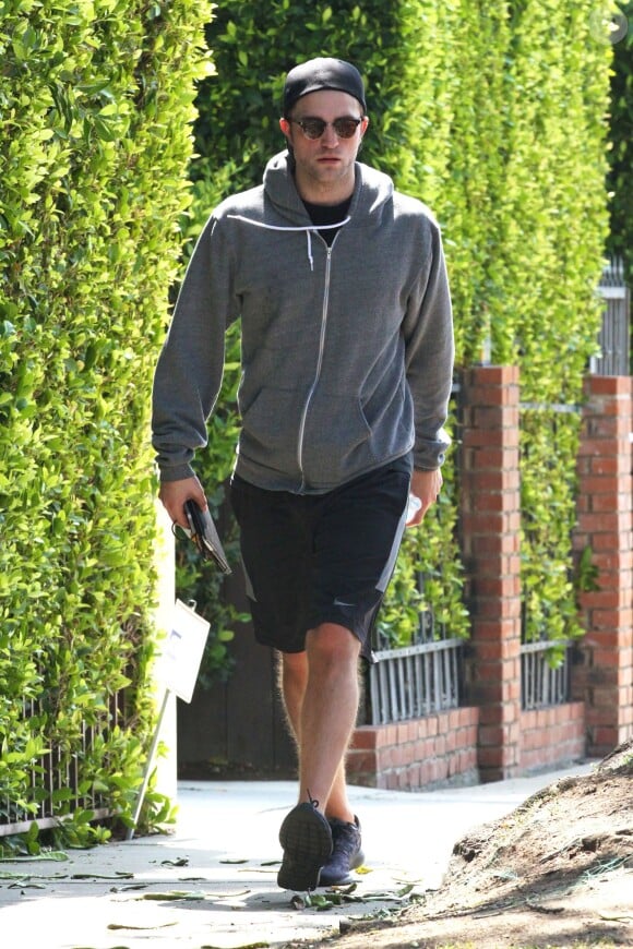 Robert Pattinson à Los Angeles, le 1er avril 2015.