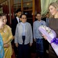 La reine Maxima des Pays-Bas est intervenue à l'Université de Rangoun le 31 mars 2015 lors de sa visite au Myanmar en sa qualité d'ambassadrice spéciale de l'ONU pour la finance inclusive.