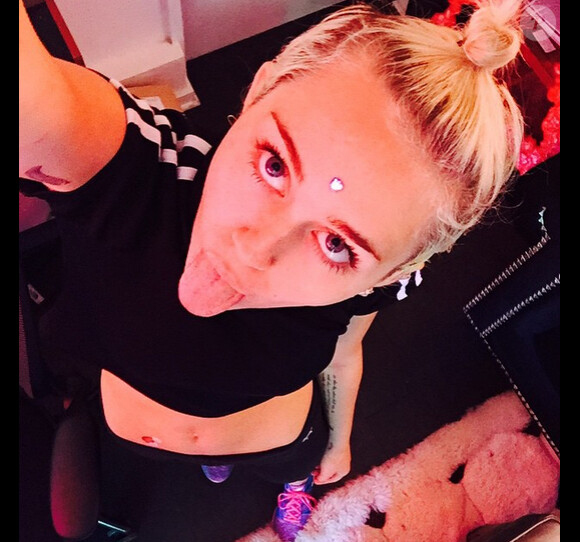 Miley Cyrus de retour en studio sur Instagram, le 3 avril 2015