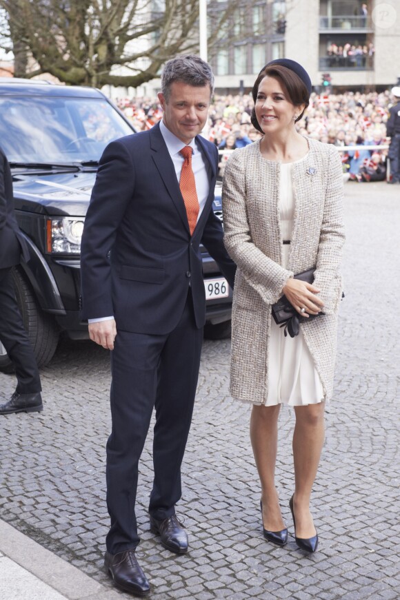La princesse Mary et le prince Frederik à Aarhus. La reine Margrethe II de Danemark célébrait le 8 avril 2015 à Aarhus son 75e anniversaire (en date du 16 avril), entourée du prince consort Henrik, du prince Frederik et de la princesse Mary, et du prince Joachim et de la princesse Marie.