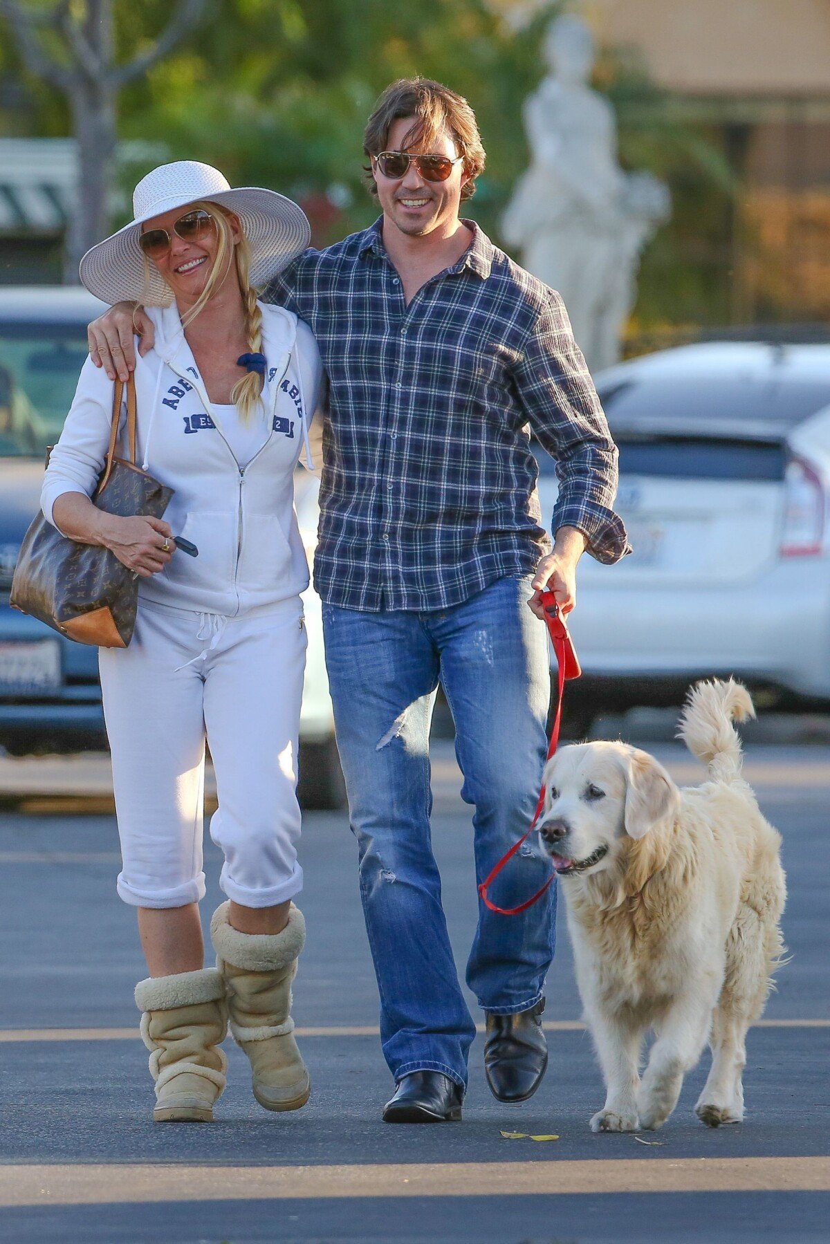 Photo Nicollette Sheridan et son chéri à Los Angeles le 3 avril2015 Purepeople