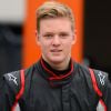 Mick Schumacher faisait ses premiers essais en Formule 4 avec son team Van Amersfoort Racing sur le circuit du Motorsport Arena Oschersleben, le 8 avril 2015 à Oschersleben