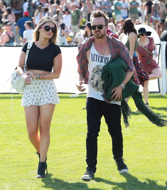 Lauren Parsekian et Aaron Paul au 1er jour du Festival "Coachella Valley Music and Arts" à Indio, le 10 avril 2015