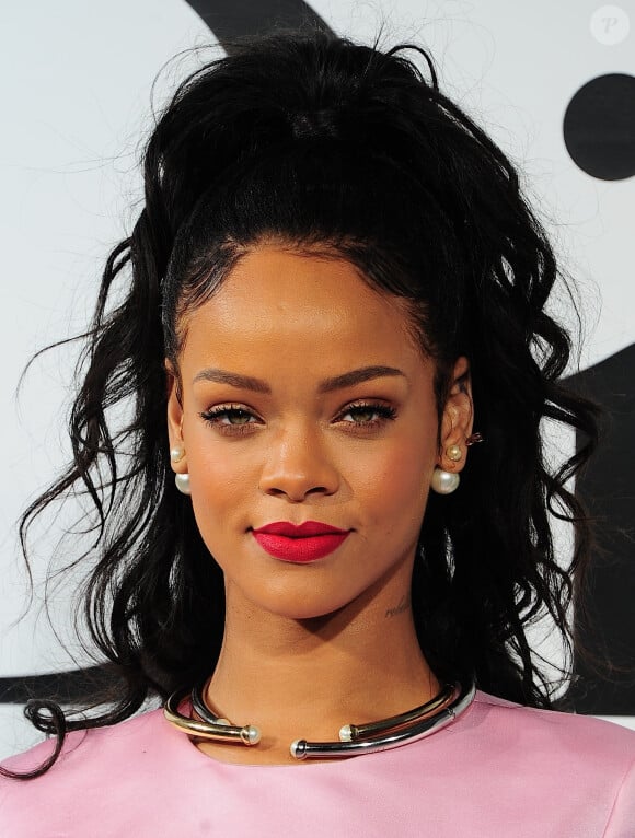 Rihanna lors du défilé Christian Dior Cruise 2015 à Brooklyn. Le 7 mai 2014.