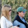 Antonio Banderas et sa compagne Nicole Kimpel quittent un restaurant à Marbella. Le 5 avril 2015