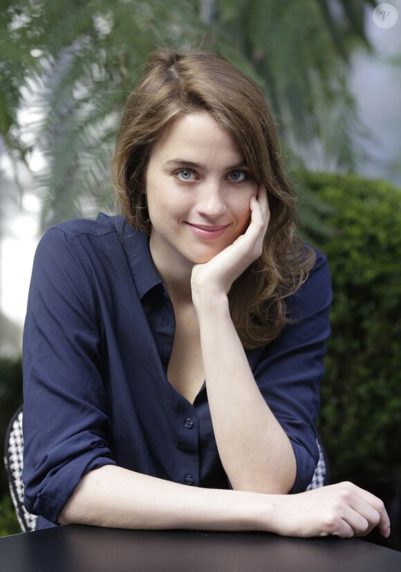 Adèle Haenel, lauréate du prix Romy Schneider à Paris, le 13 avril 2015.