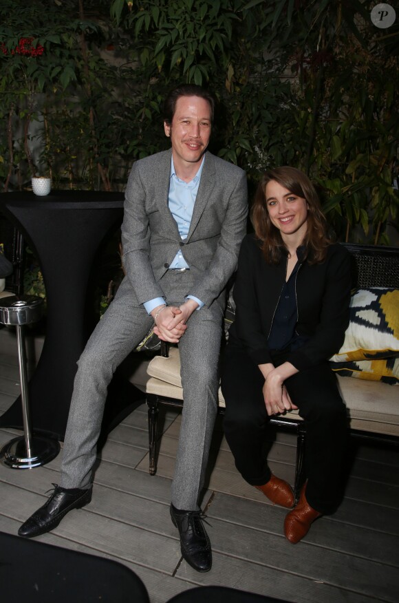 Reda Kateb (gagnant du Prix Patrick Dewaere 2015) et Adèle Haenel lors de la 34 ème édition des prix Patrick Dewaere et Romy Schneider au Sofitel Paris le Faubourg à Paris le 13 Avril 2015 .