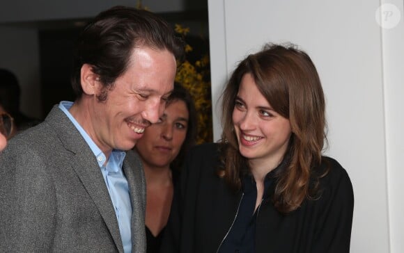 Reda Kateb (gagnant du Prix Patrick Dewaere 2015) et Adèle Haenel lors de la 34 ème édition des prix Patrick Dewaere et Romy Schneider au Sofitel Paris le Faubourg à Paris le 13 Avril 2015 .