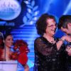 Exclusif - Jalil Lespert et Claudia Cardinale - La 10ème cérémonie des Globes de Cristal au Lido à Paris, le 13 avril 2015
