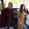 Kanye West et Kim Kardashian arrivent au Montaigne Market, sur l'avenue Montaigne. Paris, le 14 avril 2015.