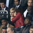 Monica Bellucci et Mélita Toscan du Plantier lors du quart de finale entre le Paris Saint-Germain et le FC Barcelone au Parc des Princes à Paris le 15 avril 2015