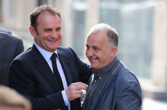 Franck Lanoux et le frère de Patrice Dominguez - Obsèques de Patrice Dominguez en la Basilique Sainte-Clotilde à Paris le 16 avril 2015