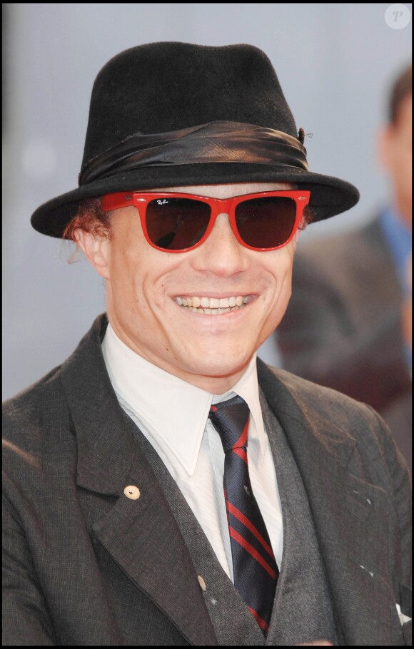 Heath Ledger sur le tapis rouge du film I'm Not There diffusé pendant la 64ème mostra internationale du film de Venise le 4 septembre 2007 