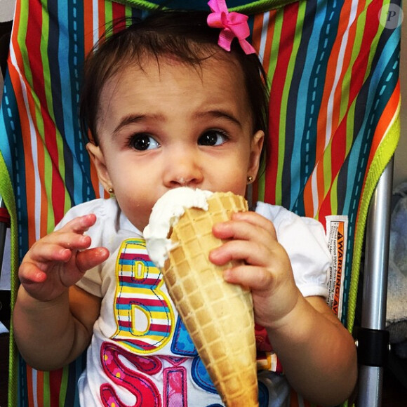 Photo de Vivianne, fille de Jessie James Decker, sur Instagram. Avril 2015