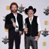 Ronnie Dunn & Kix Brooks lors des 50ème Academy of Country Music Awards au Stadium d'Arlington, Texas, le 19 avril 2015 